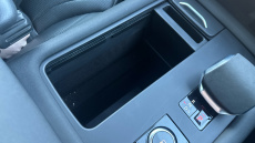 Land Rover Discovery 3.0 D250 R-Dynamic SE 5dr Auto Diesel Station Wagon